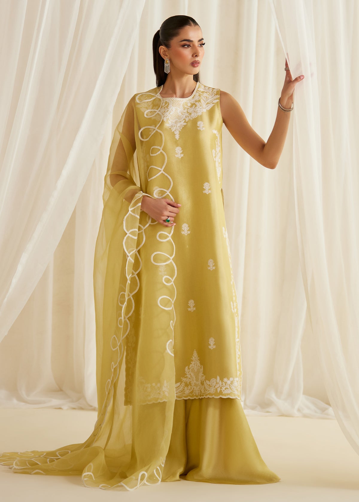 Zyla — Mélange luxury pret ensemble, image 1